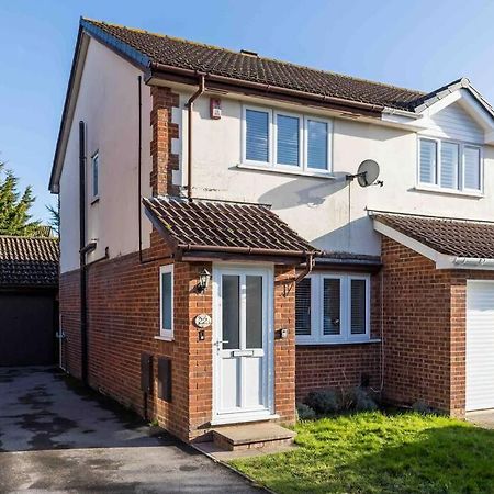 2 Bedroom House-Driveway - Bournemouth Hospital - Long Stay Discounts - Lima Apartments Ltd Εξωτερικό φωτογραφία